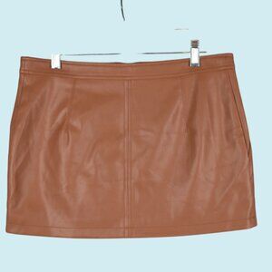 Free People Mini Skirt Size 6 Brown Modern Femme Vegan Faux Leather Zip